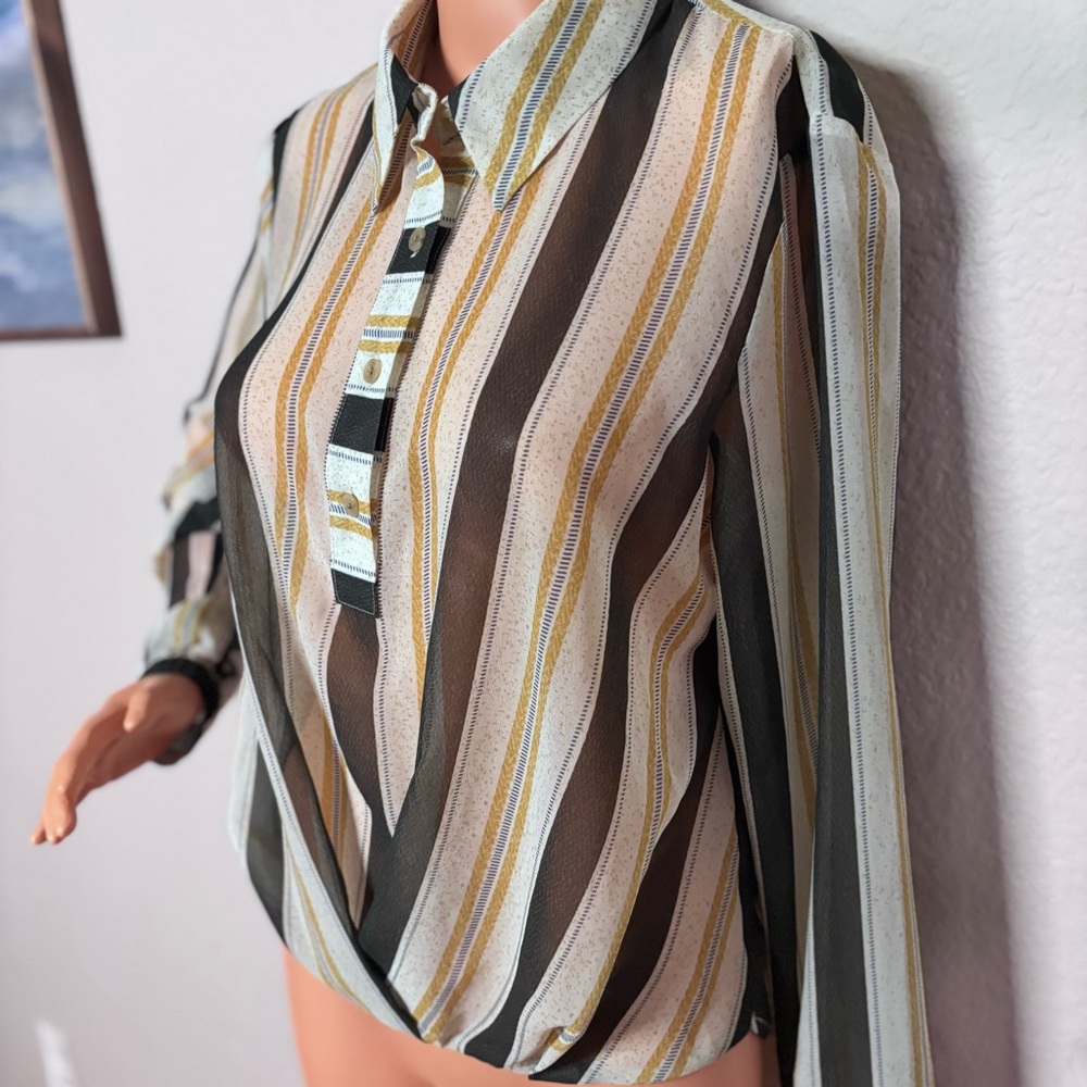 Cabi Striped Blouse Women’s XS Sheer Lightweight Button Front High Low Hem